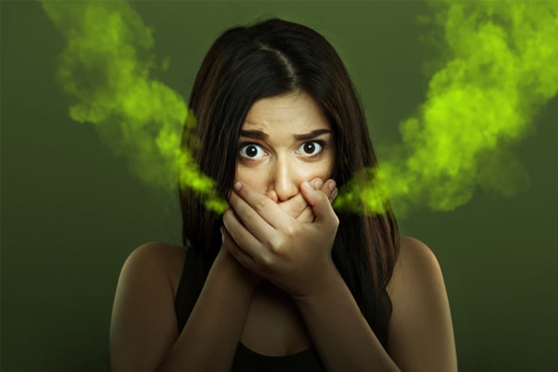 Bạn có thể chữa hôi miệng bằng phương pháp dân gian, Đông y hoặc Tây y.