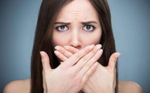 Viêm lợi hôi miệng điều trị thế nào?