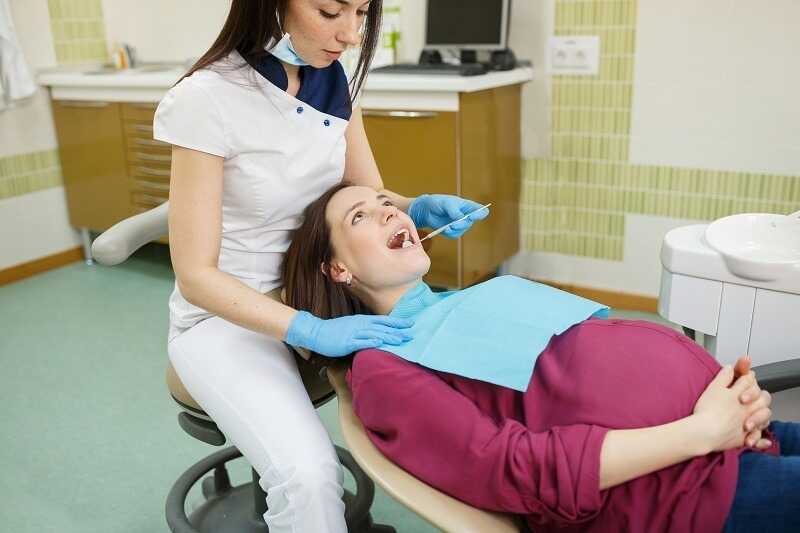 Bà bầu có nên lấy cao răng không, câu trả lời là hoàn toàn có