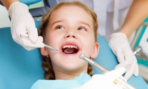 Nhổ răng sữa cho trẻ bao nhiêu tiền và nên thực hiện ở đâu?