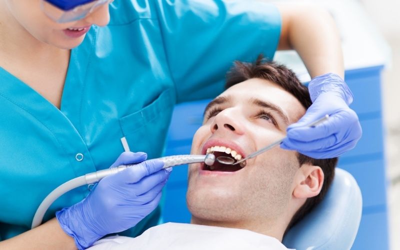 Quy trình trồng răng sứ với cấy ghép implant